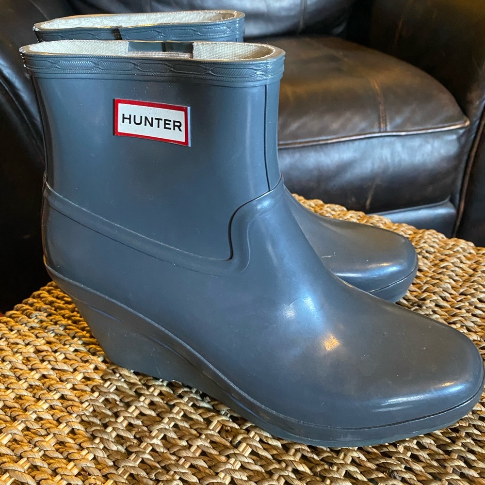 Hunter Aston Short Wedge Rain Boots Gray Waterproof Ankle Boots Sz 9